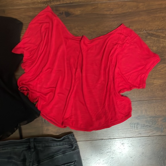 One Slouch Top & One Black Stretch Jeans - Picture 7 of 9